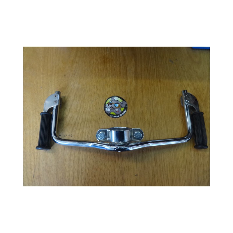 Système de pose-pieds passager chromé pour Lambretta C, D chez scooter passion en belgique et en france