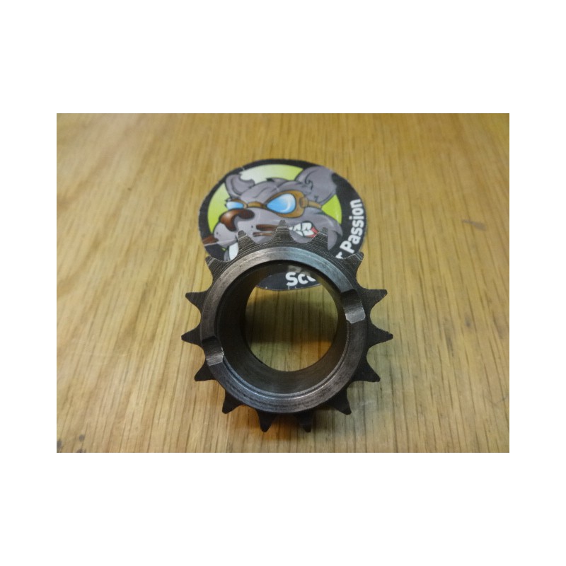 pignon de transmission de sortie de vilbrequin 15 dents chez scooter passion