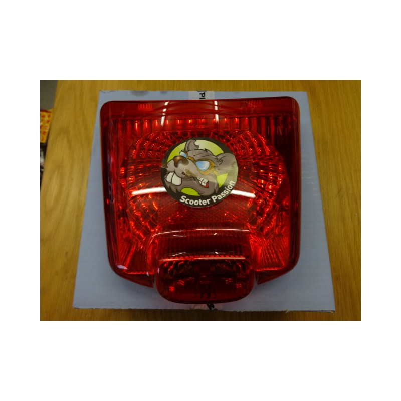 feu arrière Vespa GTS Super Piaggio belgique france pièce détachée acheter