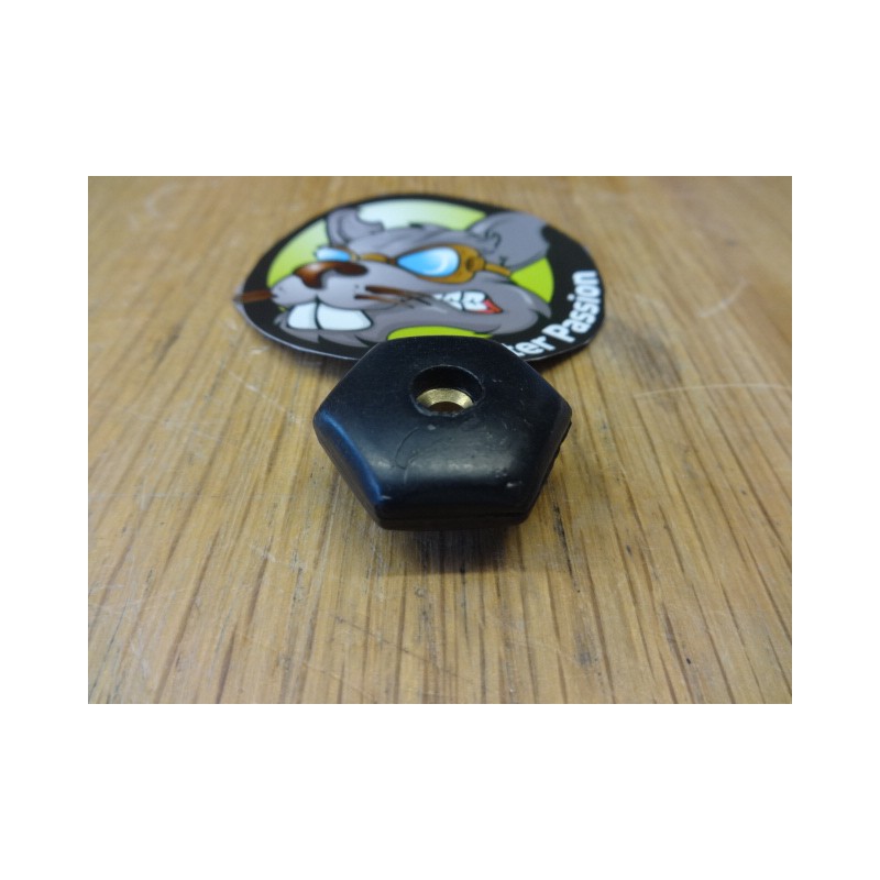 fermeture réservoir essence vespa piaggio belgique
schroef benzinetank vespa VNB VBB Sprint belgïe