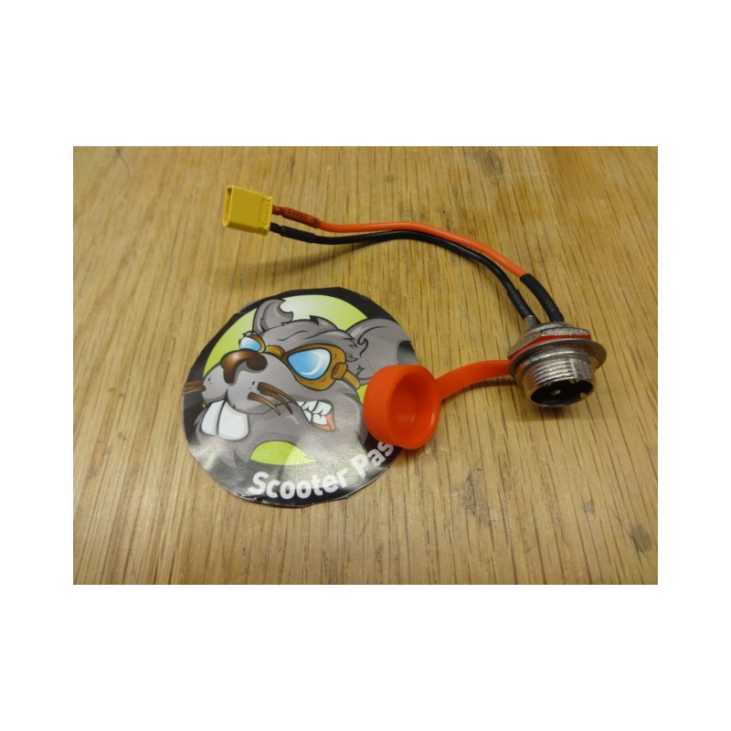 câble et prise chargeur kaabo matnis wolf warrior trottinette france belgique XT30