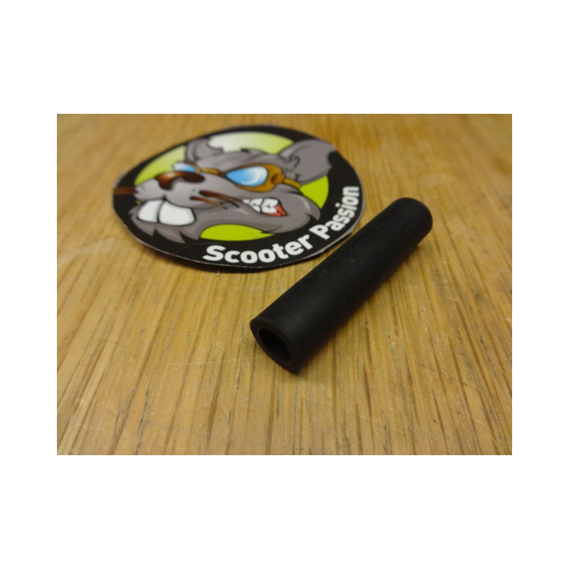 Rubber bescherming insert zijpaneel in Vespa frame