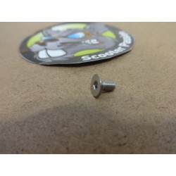 Vis de fixation M3 X 4 tête...