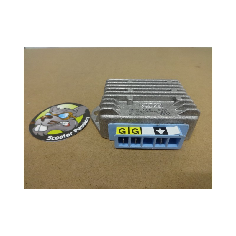 regulateur tension 12V vespa