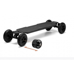 Skateboard électrique série GTR Carbon version loisir adapté pour route lisse ou tous chemins fournis avec deux jeux de roues