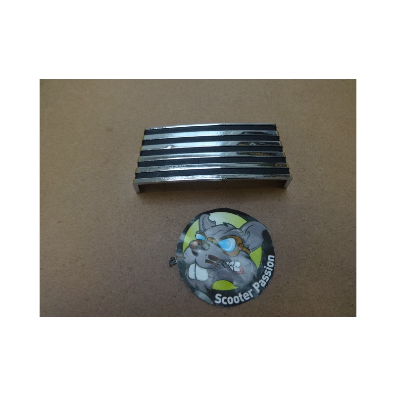 Cache arrière de guidon Lambretta Lui - SANS INSCRIPTION