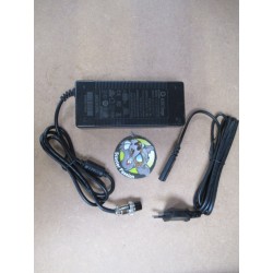 Oplader 48V 1,5A voor elektrische step Vsett 8, Vsett 8+ et Vsett 9+