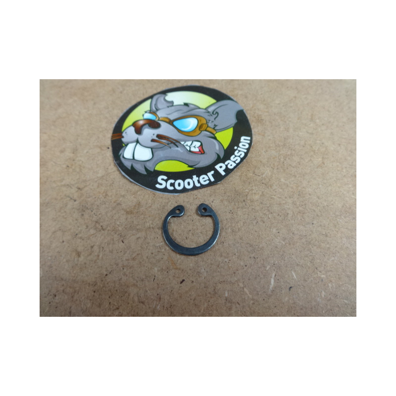 Circlip pour piston de kick Lambretta Serie 1,2,3 et GP/DL  chez scooter passion
