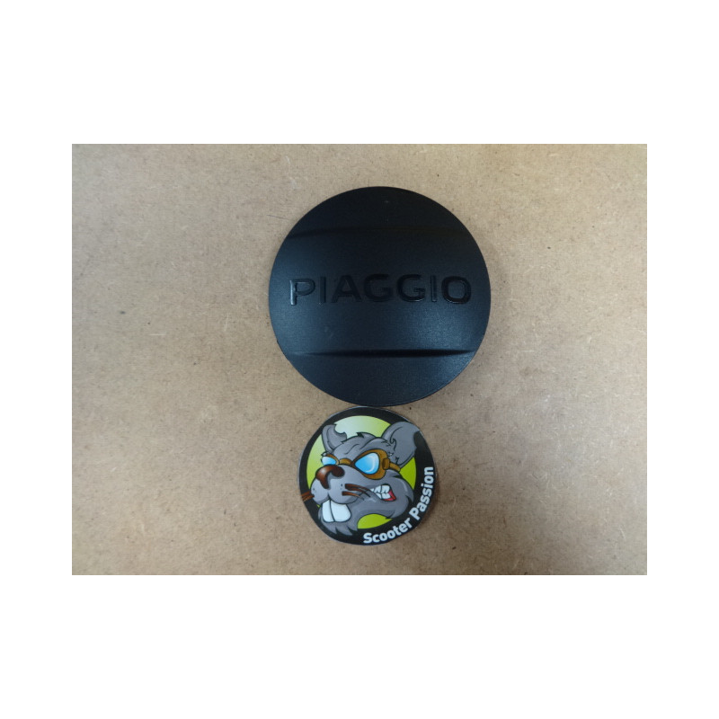 Couverture couvercle de variateur avec écriture "PIAGGIO" chez scooter passion