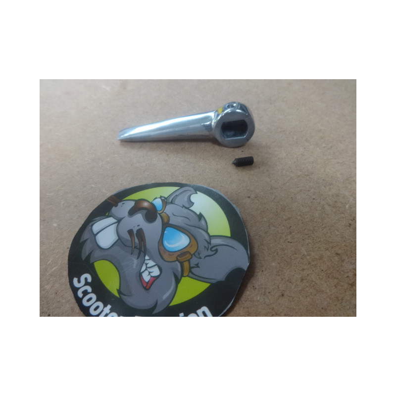 Poignée d'ouverture d'aile DROITE pour Lambretta LC chez scooter passion