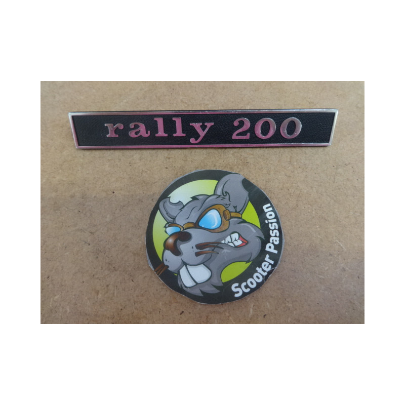 Insigne "RALLY 200" arrière pour Vespa 200 Rally