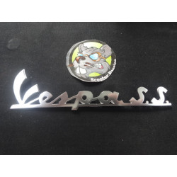Embleem "Vespa S.S" vooraan beenschild voor Vespa 180 SS scooterpassion Belgïe