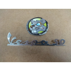 Emblême "Vespa 50" tablier avant pour Vespa 50 L/​R scooterpassion Belgique France