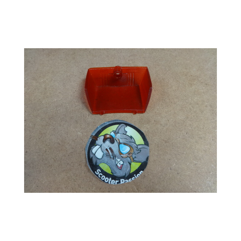 Cabochon Feu arrière pour Lambretta Lui 50CL chez scooter passion en belgique
