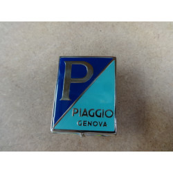 Emblème CIF en métal "PIAGGIO GENOVA" pour vespa 125 chez scooter passion en belgique et en france