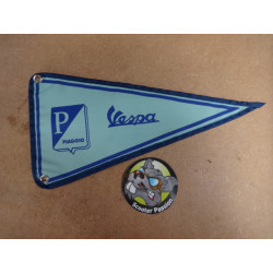 Drapeau PIAGGIO bleu pour vespa  chez scooter passion en belgique et en france