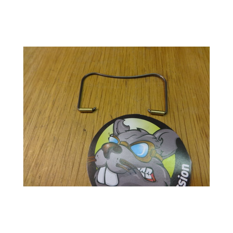 Clips pour porte-ampoules CEV pour phare avant Lambretta Serie 3 chez scooter passion en belgique