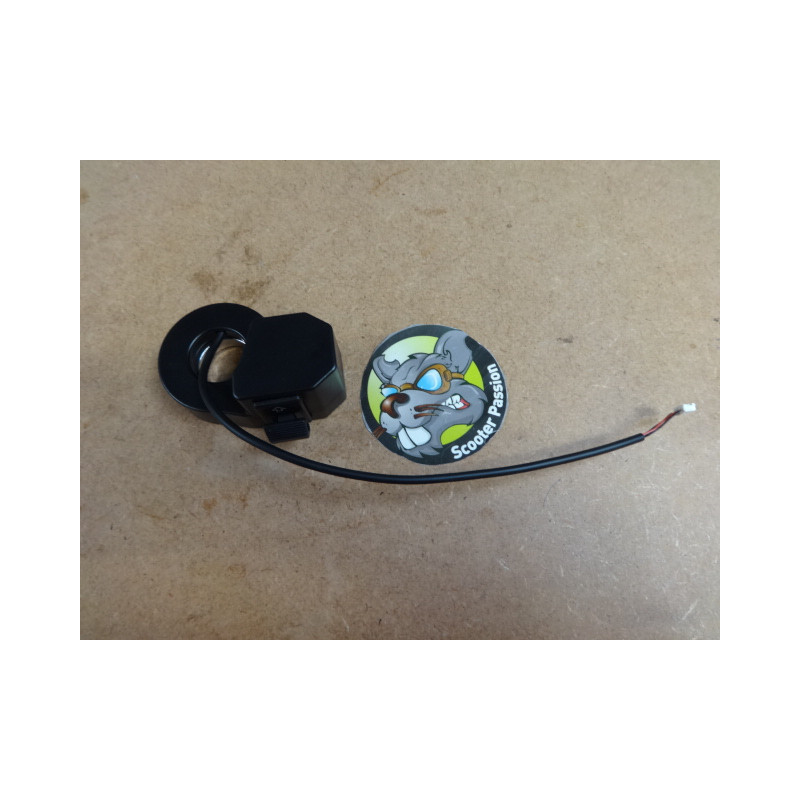 Bouton de clignotant pour trottinette électrique KUICKWHEEL  scooter passion belgique