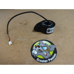 Gâchette d'accélérateur pour trottinette électrique KUICKWHEEL  chez scooter passion en belgique et en france