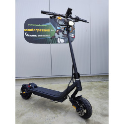 Elektrische step Nami...