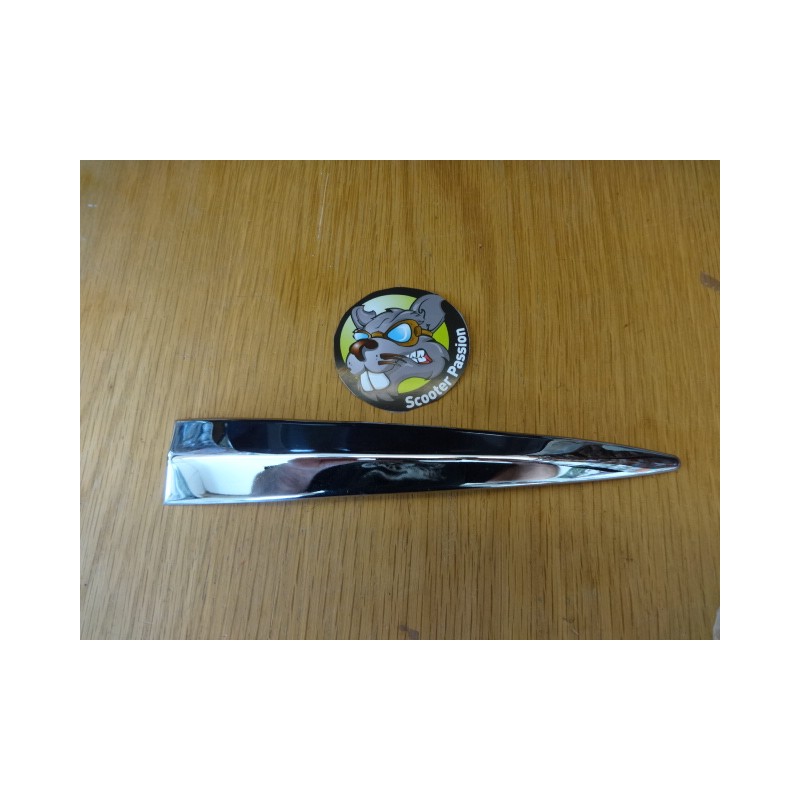 crête de garde-boue en chrome pour lambretta sx 150  et sx 200 chez scooter passion en belgique et en france