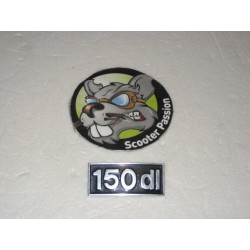 Embleem "150 dl" Lambretta GP/DL schort bij scooter passion in belgië