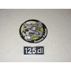 Emblem beenschild "125 dl" voor Lambretta GP DL bij scooter passion in belgië