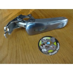 Passagier voetsteun LINKS  Vespa GTS