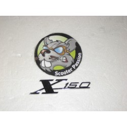 Monogram "X150"  Lambretta Serie 3 SX 150 bij scooter passion