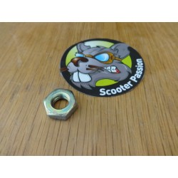 Ecrou M10 mm 8.8 clé...