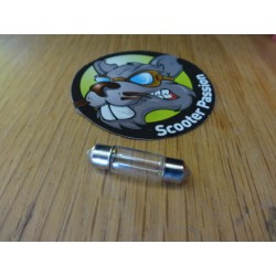 Ampoule navette 12V 3W 31mm