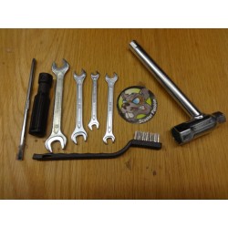 Kit de 7 outils de secours...