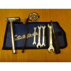 Trousse + kit de 7 outils...