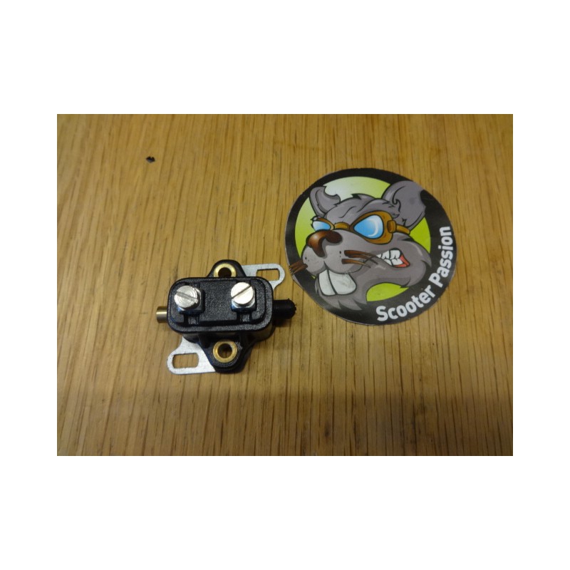 contacteur pédale frein lambretta serie 1