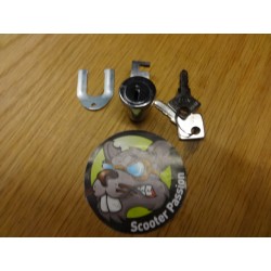 Slot opberplaats zijpaneel en handschoenenkast Vespa - ECO