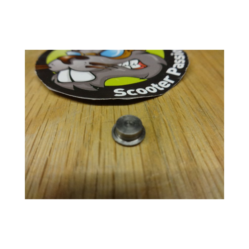 Pastille fixation tube support de poignée d'accélérateur ou vitesses Lambretta D, LD chez scooter passion